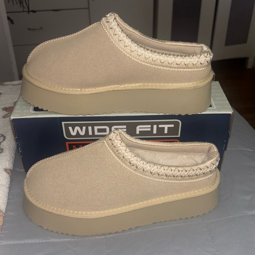 Creme Platform Booties